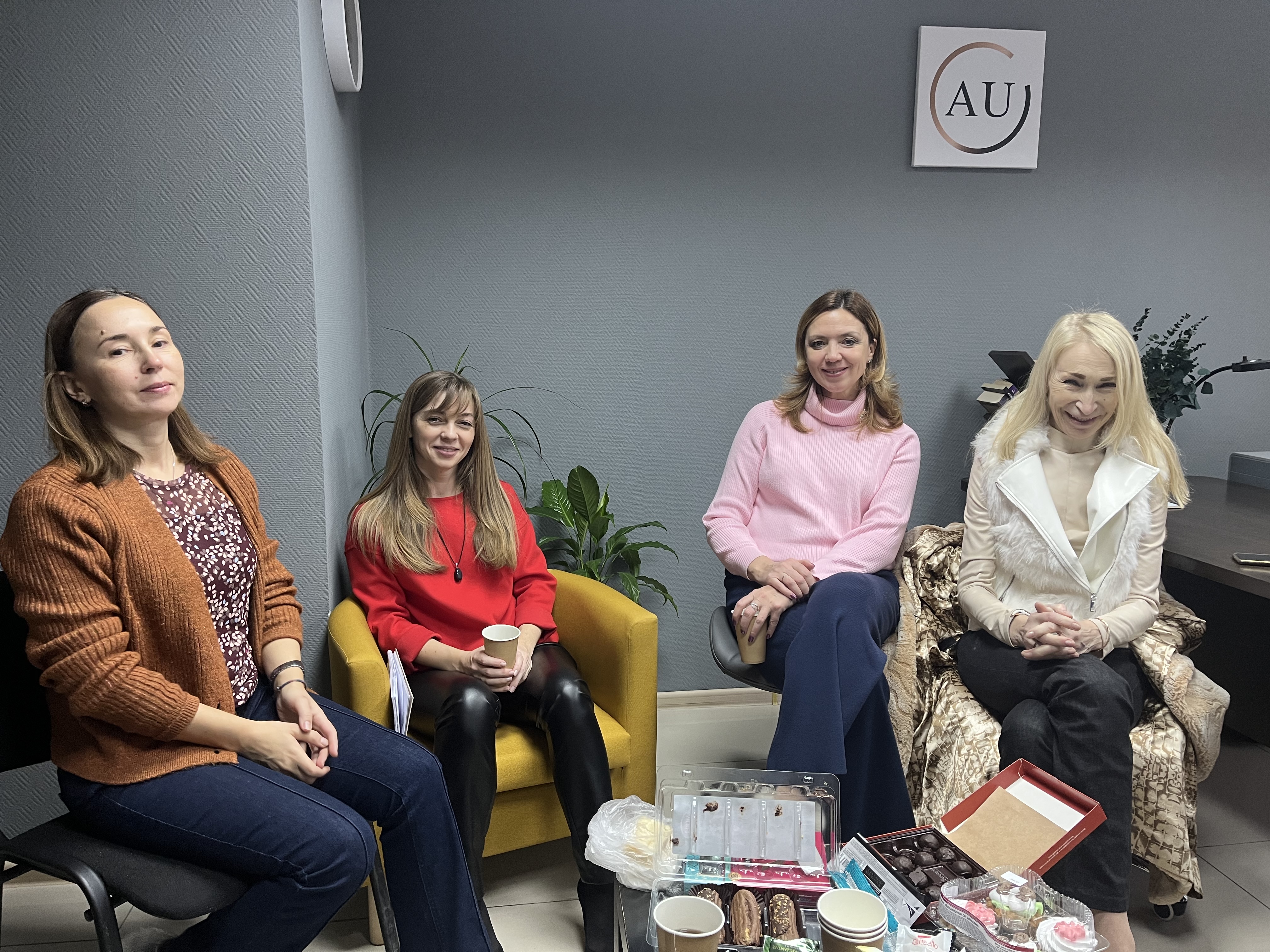 Предновогодняя встреча коллег Уопп