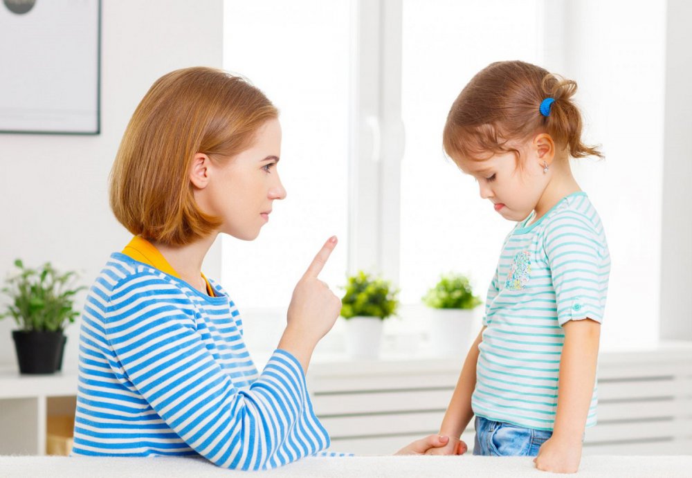 Как критика родителя мешает ребёнку сохранить нормальную самооценку